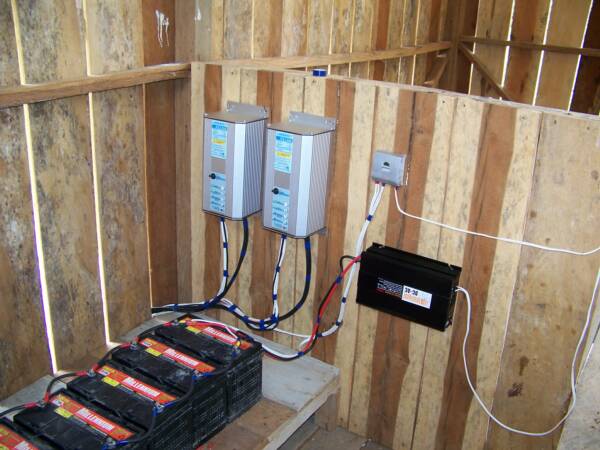 Lorentz solar pump controllers and batteries - Nuevo San José de Curaray 